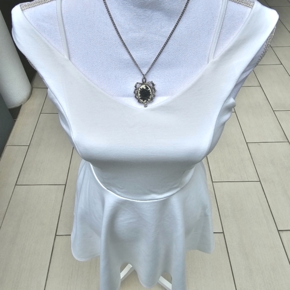 Francesca’s Collections Ivory Off-Shoulder Dress–Knit Fit & Flare Cocktail Ready - Picture 9 of 17